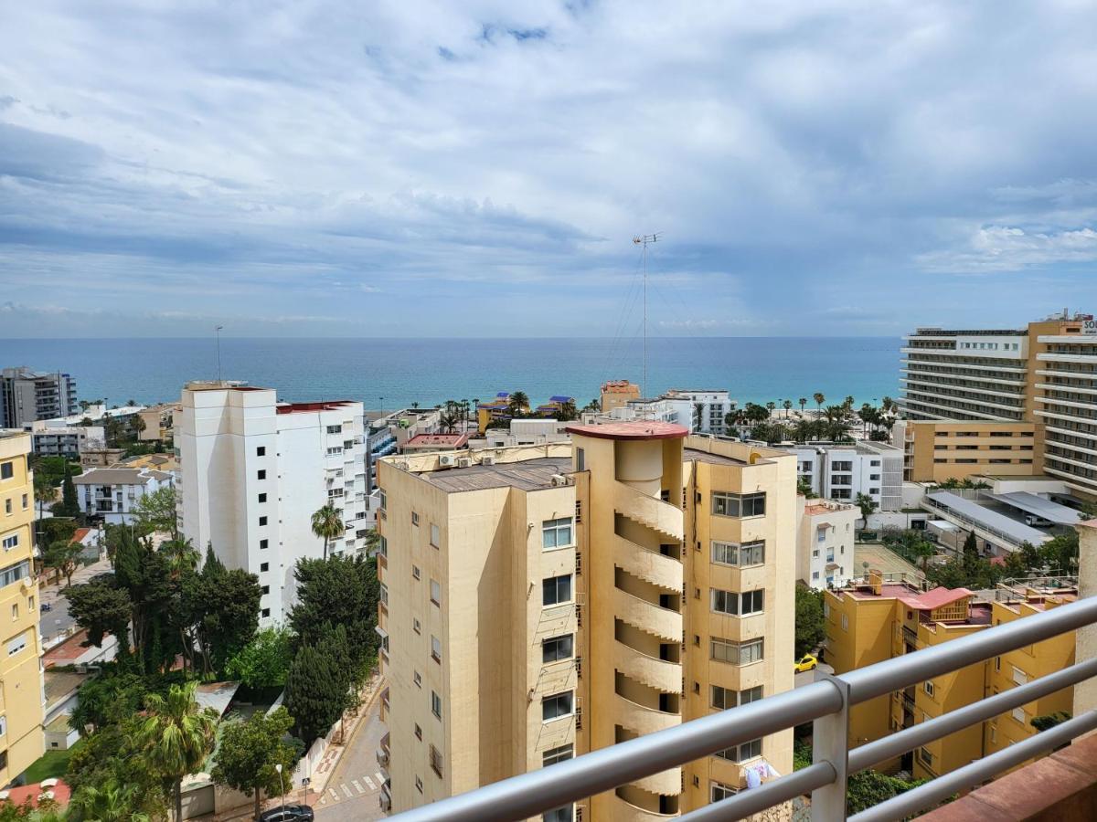 Vistas Azules -- remodeled, large terrace, spectacular ocean views&beach level access Torremolinos Exterior foto