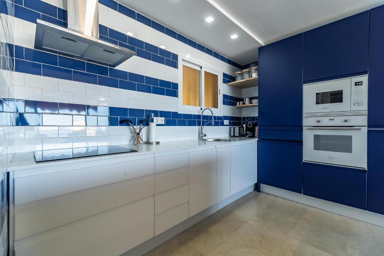 Vistas Azules -- remodeled, large terrace, spectacular ocean views&beach level access Torremolinos Exterior foto