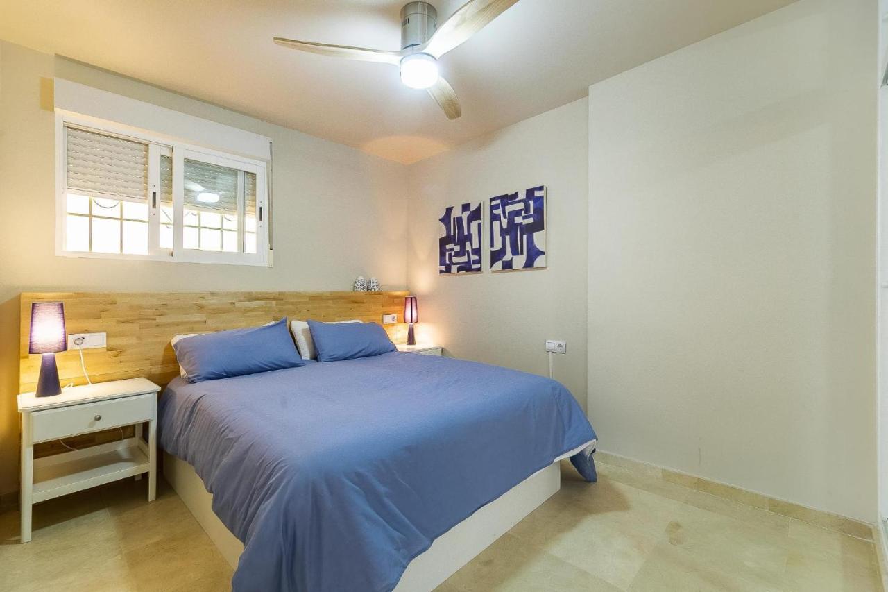 Vistas Azules -- remodeled, large terrace, spectacular ocean views&beach level access Torremolinos Exterior foto